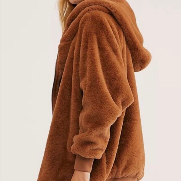 SOLD*SOLD*SOLD*SOLD*NWT*FREE PEOPLE FAUX FUR HOODED JACKET*BROWN*MSRP $198 - Picture 7 of 8